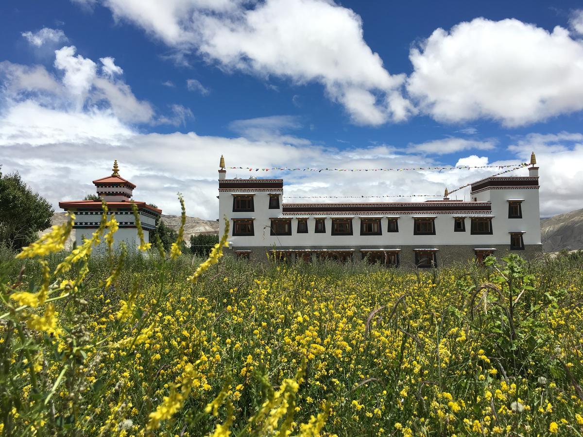 Royal Mustang Resort Nambo Bagian luar foto