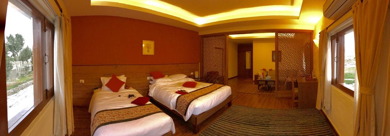 Royal Mustang Resort Nambo Bagian luar foto